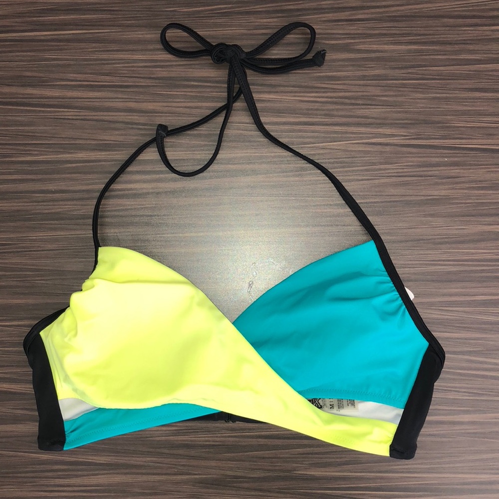 Bikini top